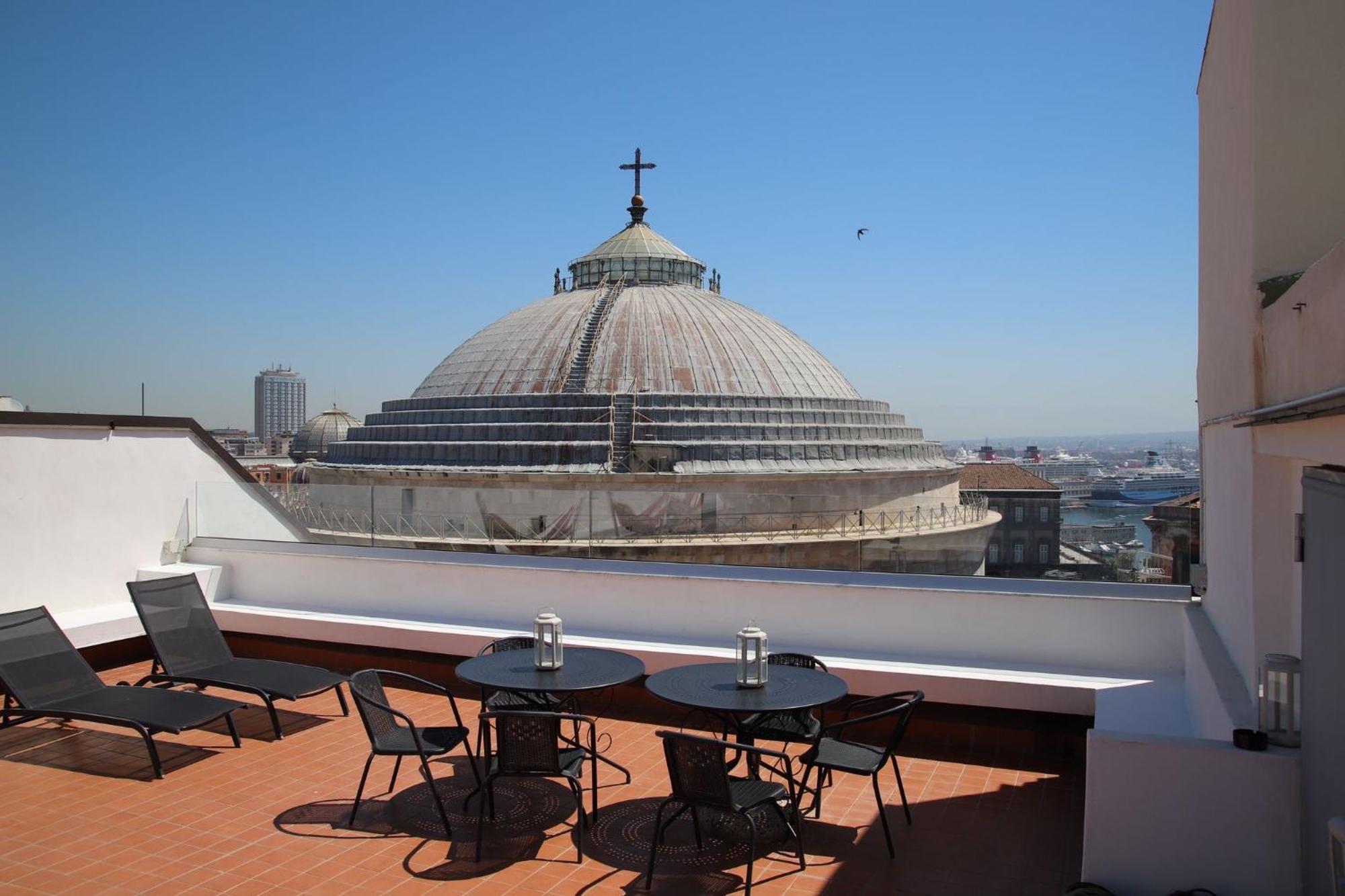 Lucullo'S Rooftop Неаполь Экстерьер фото